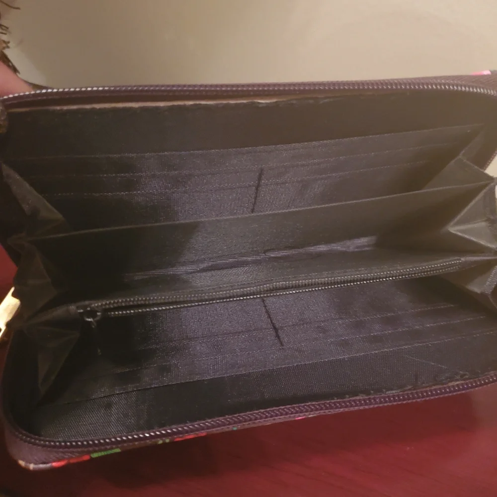 Wallet - Picture 3 of 4